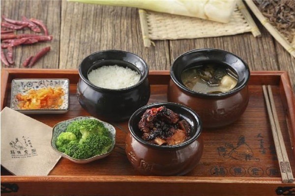 杨传老厨