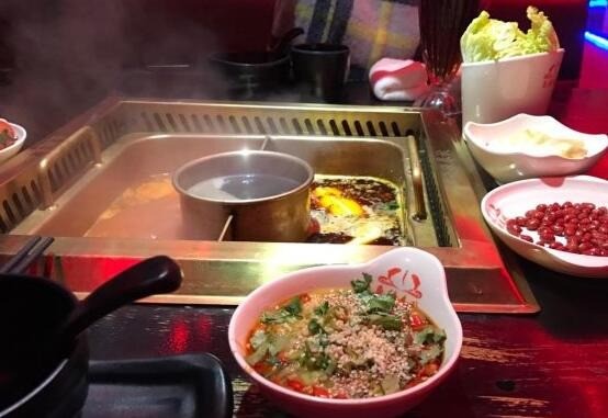 麻辣春秋火锅