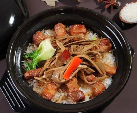 梓豪天下煲仔饭花甲米线