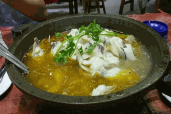 渔天堂石锅鱼