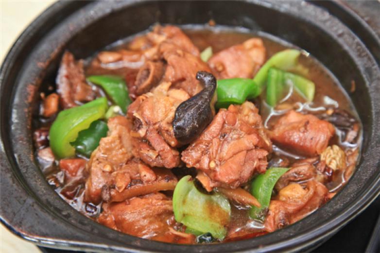 李记黄焖鸡米饭