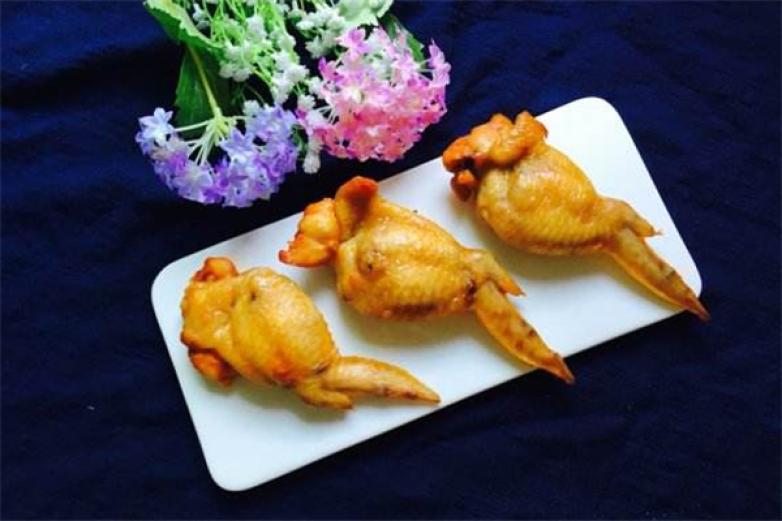 鸡翅爱大米鸡翅包饭