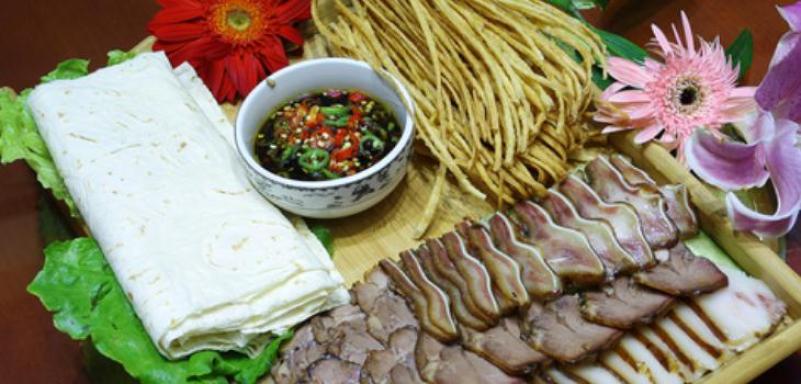 阿哥卤肉卷