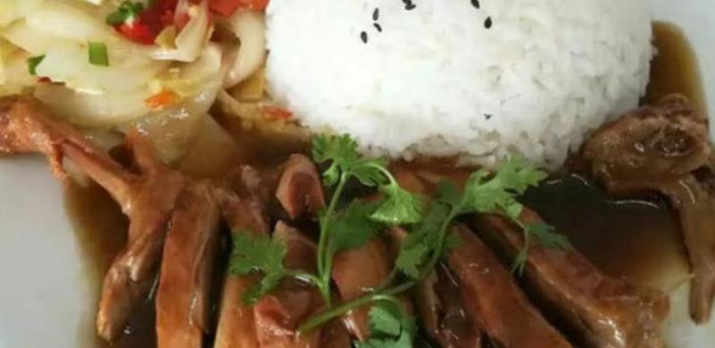 阿婆卤肉饭