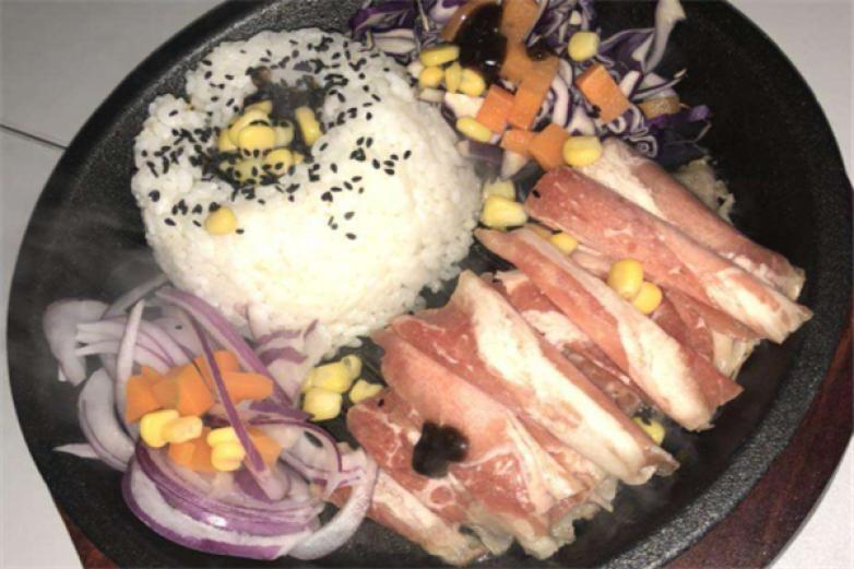 米成林板烧食客