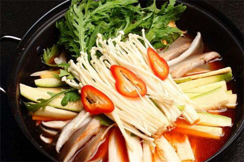 李家石锅鱼火锅