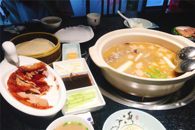 港十三玲珑烤鸭卷