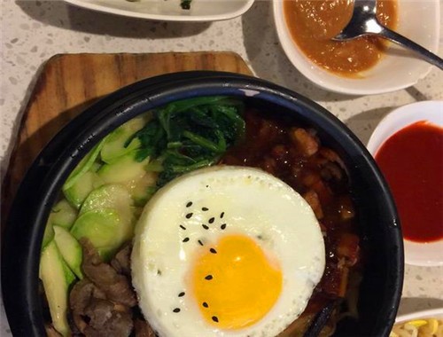 秀吉石锅拌饭