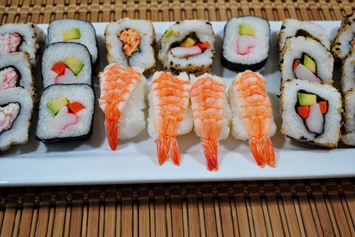 鱼出没自助寿司