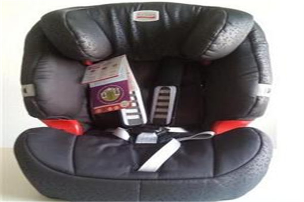 百代适儿童安全座椅母婴用品