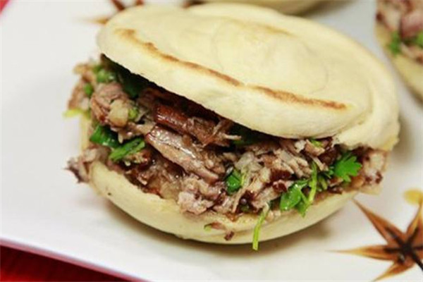 老哎呦味肉夹馍