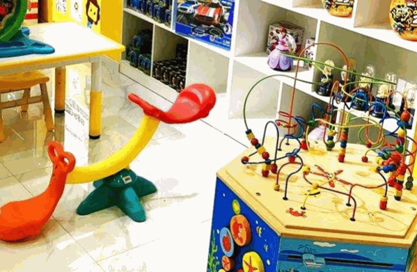 玩具超人儿童玩具体验店