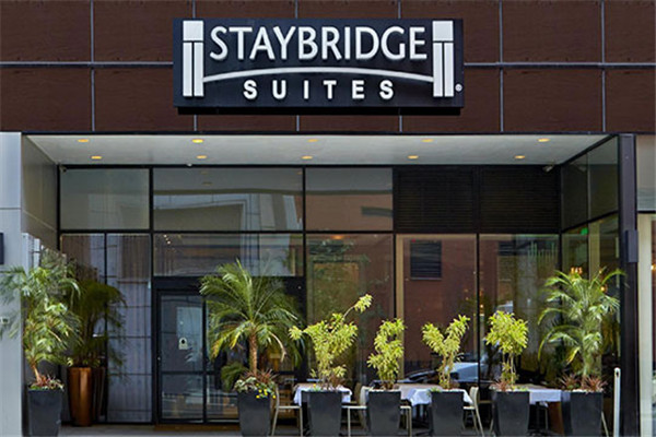 Staybridge Suites酒店