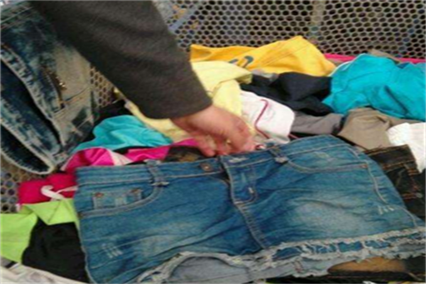 收衣嘞旧衣回收
