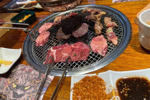 竹屿日式炭火烤肉
