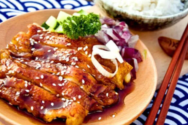 东京食肉日式烧鸡饭加盟