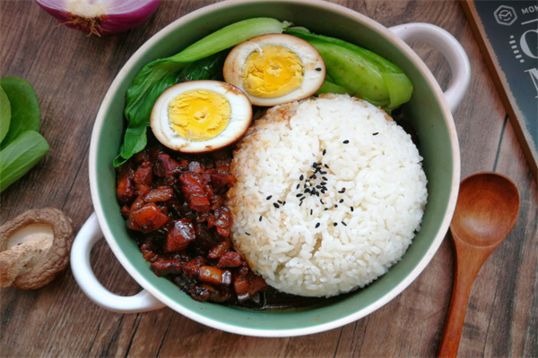 伙柴台湾卤肉饭