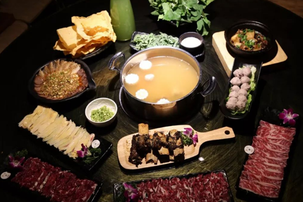巡牛纪牛肉火锅 巡牛纪牛肉火锅