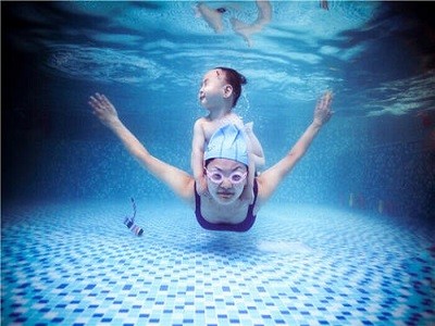 婴乐士亲子游泳加盟